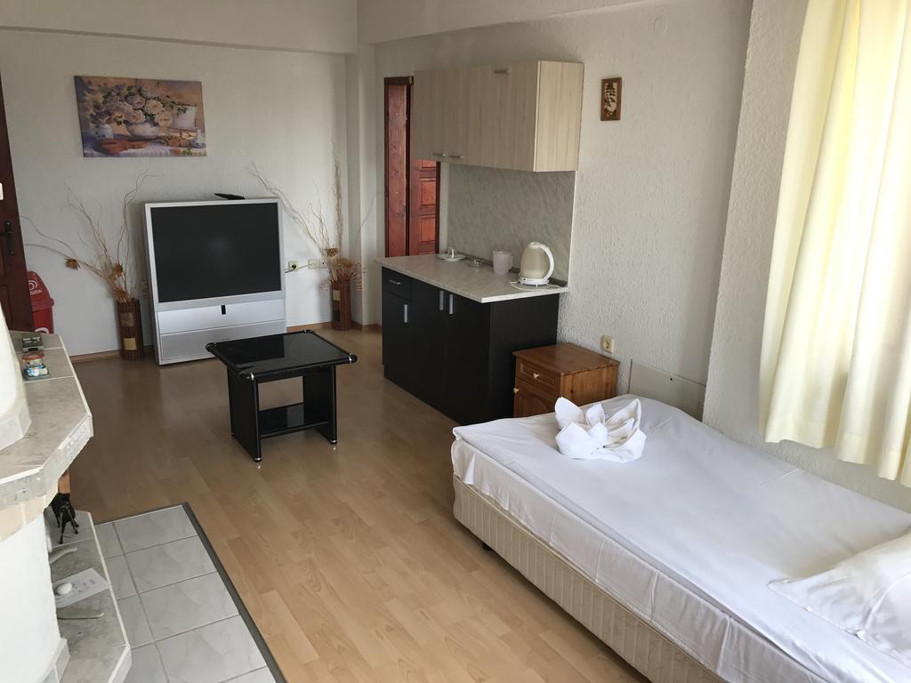Hotel Moskoiani Bjala Kültér fotó